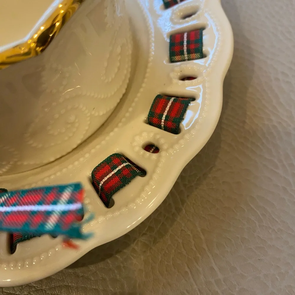 Lenox Cream and Gold Candle Holder with Plaid Accent